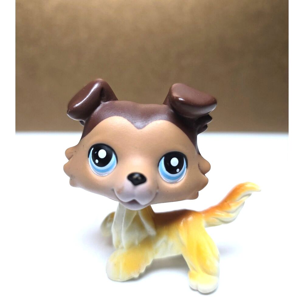 Authentic Littlest Pet Shop #58 Collie Sage Dog Hasbro Raised Paw Red Magnet '04